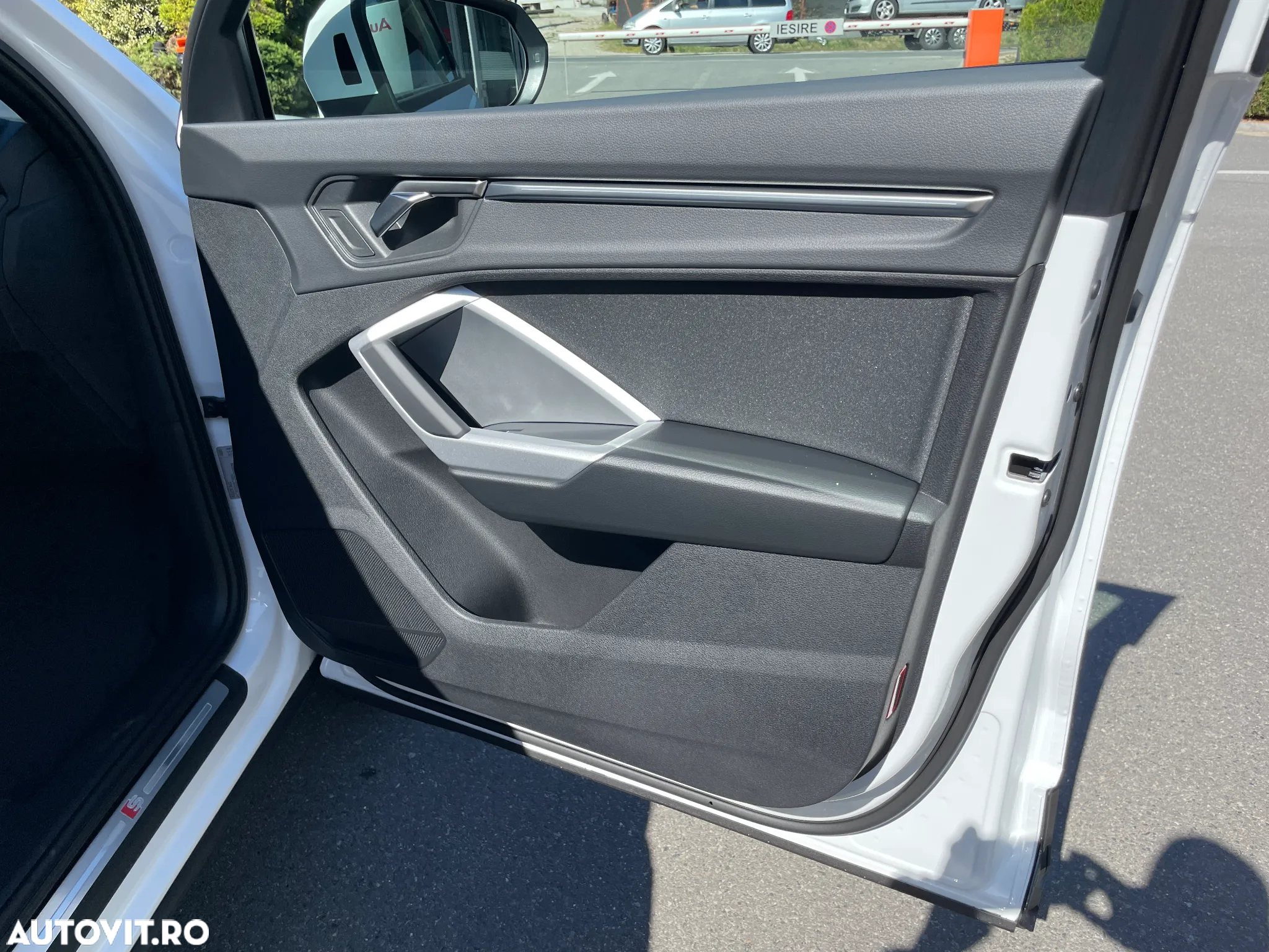 Audi Q3 40 TFSI quattro S tronic S line - 14