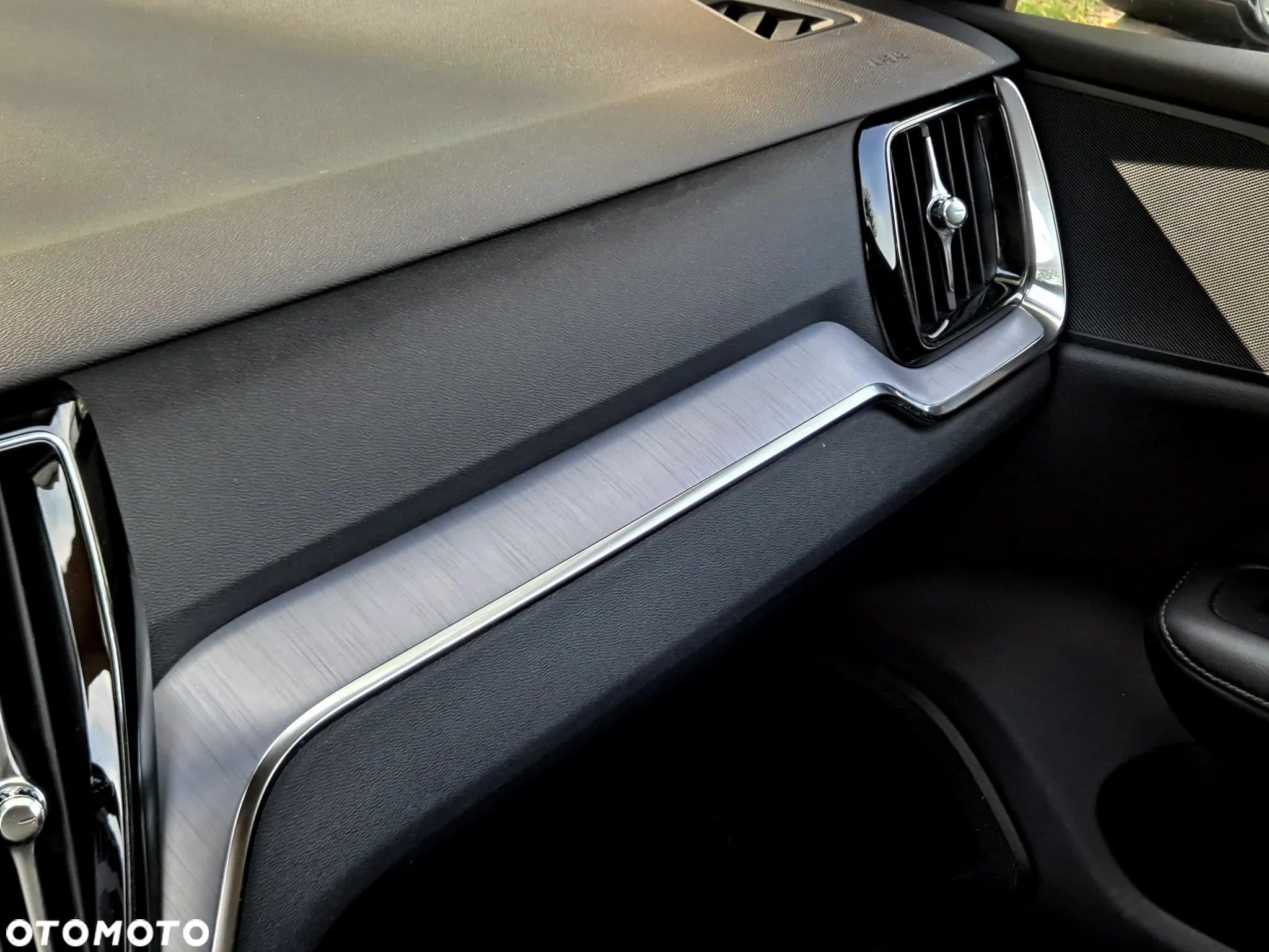 Volvo V60 T4 Geartronic Momentum Pro - 17