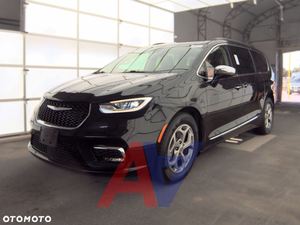 Chrysler Pacifica - 3