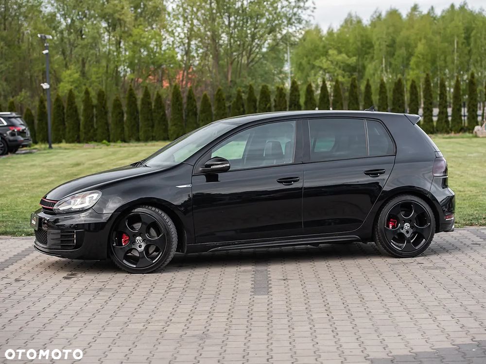 Volkswagen Golf 2.0 GTI - 13