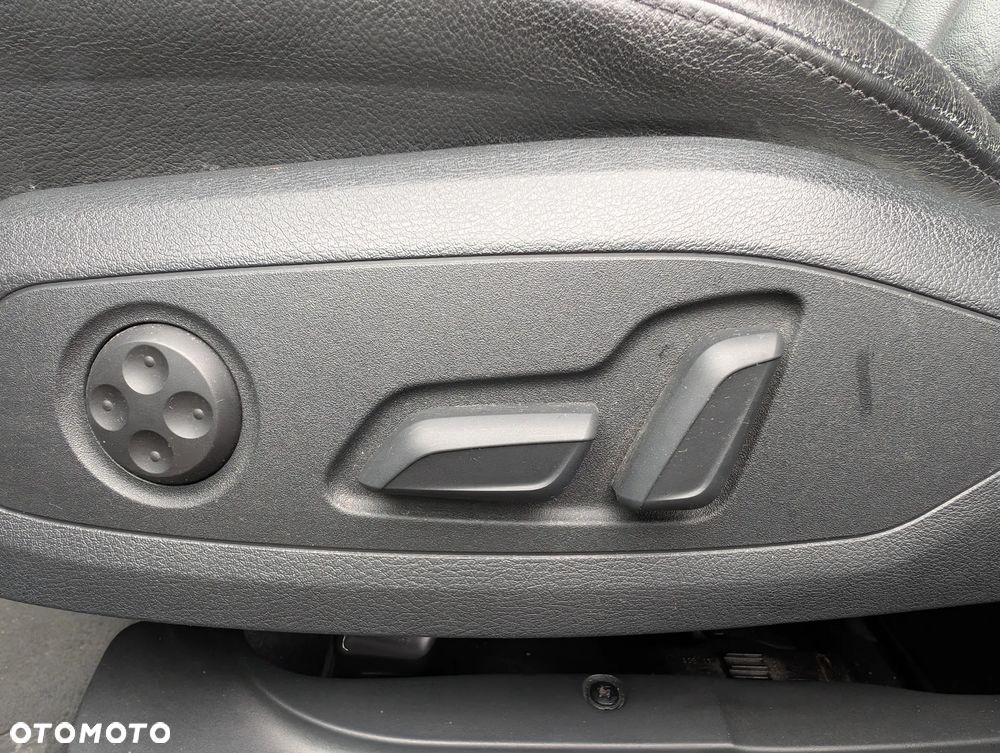 Audi A4 Limousine - 28