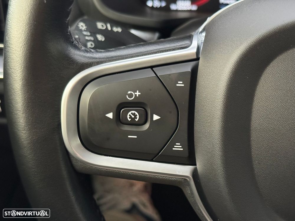 Volvo V60 2.0 T6 AWD TE R-Design Expression - 35