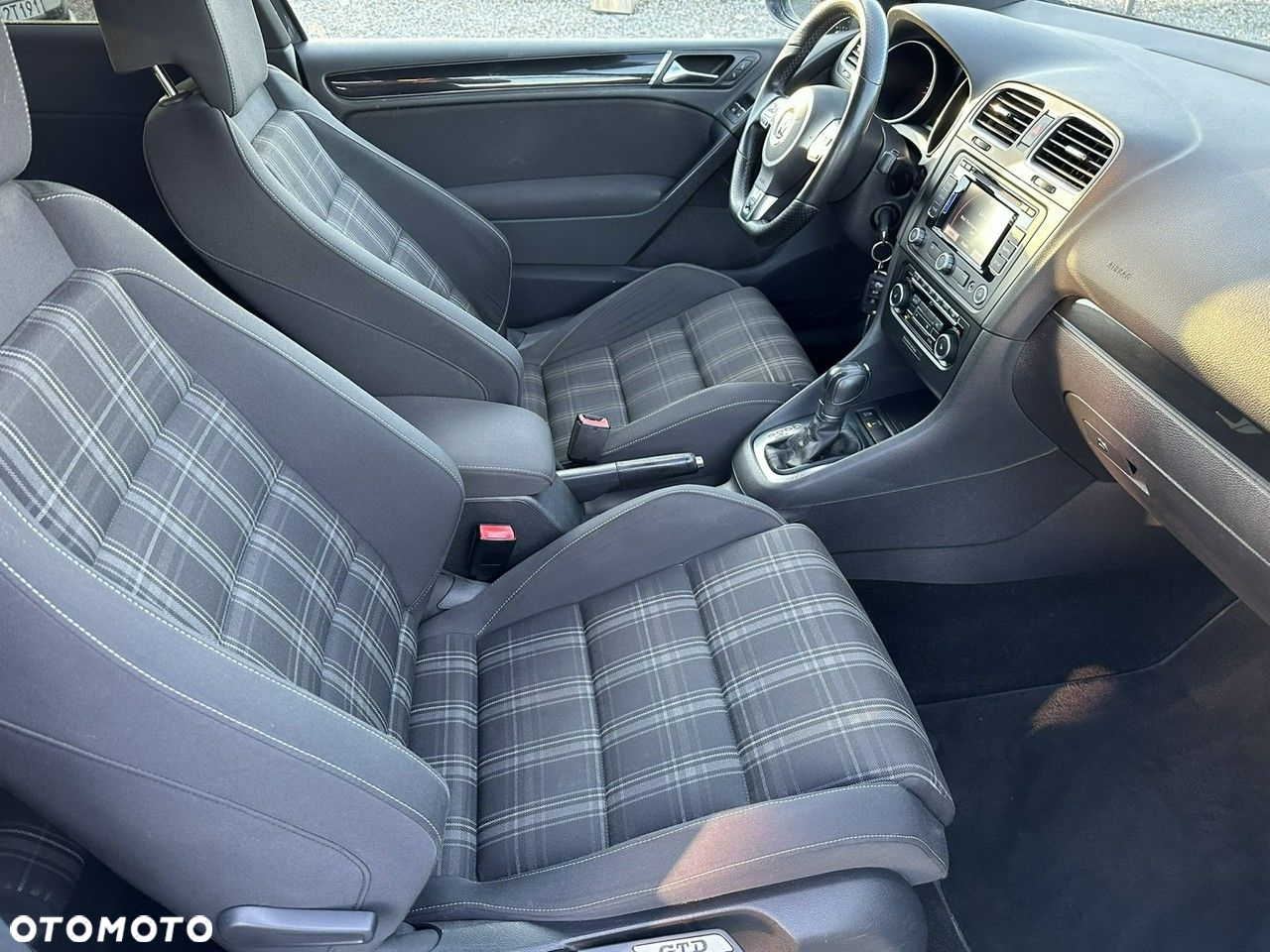Volkswagen Golf VI 2.0 TDI GTD DSG - 26