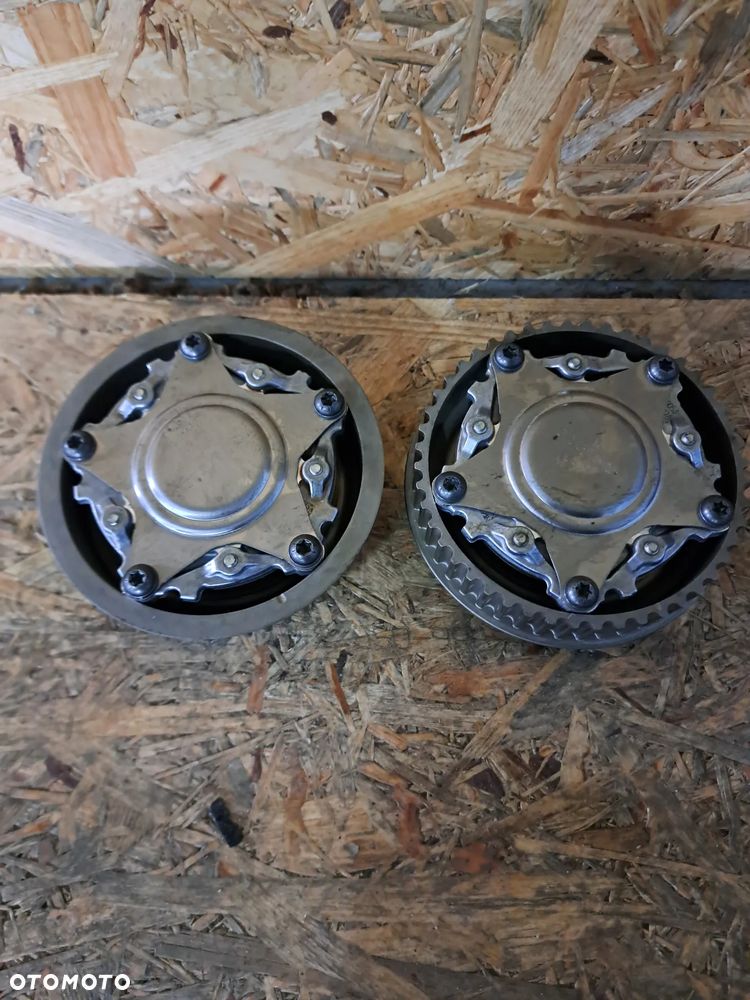 32137525 KOŁO ZMIENNYCH FAZ ROZRZĄDU WARIATOR VOLVO  2.0 MILD HYBRID - 1