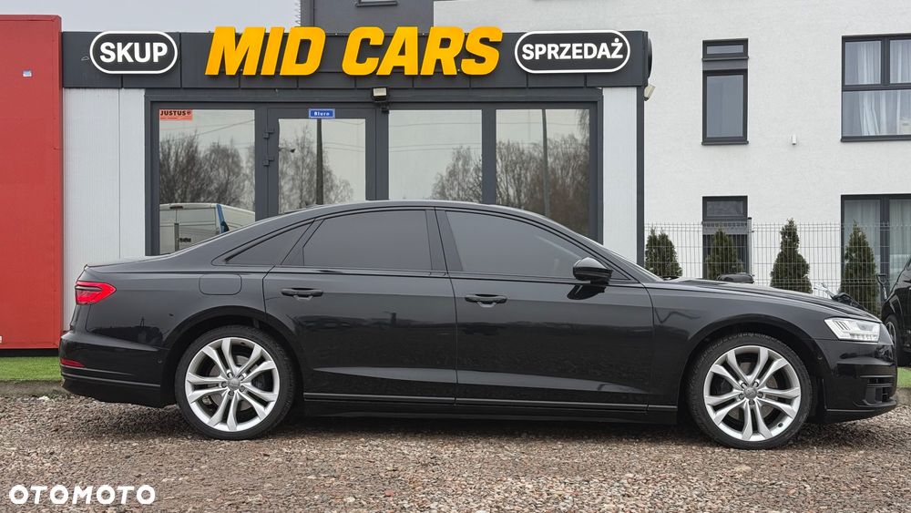 Audi A8 - 1