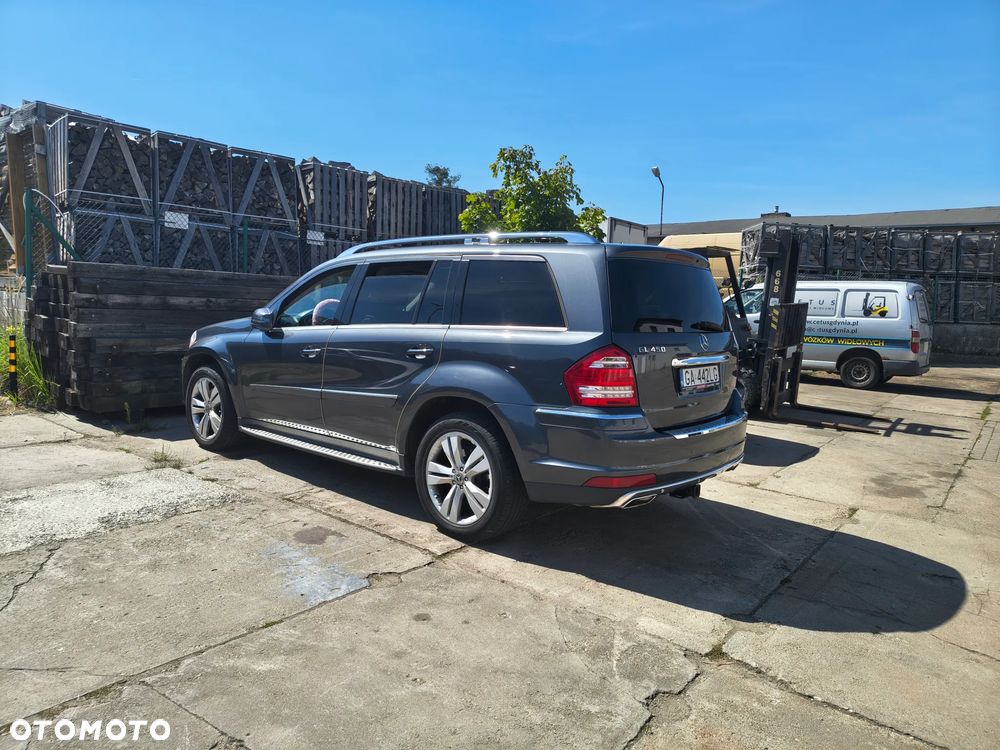 Mercedes-Benz GL 450 - 2