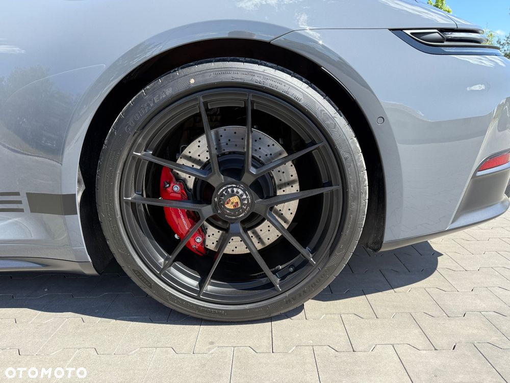 Porsche 911 - 25