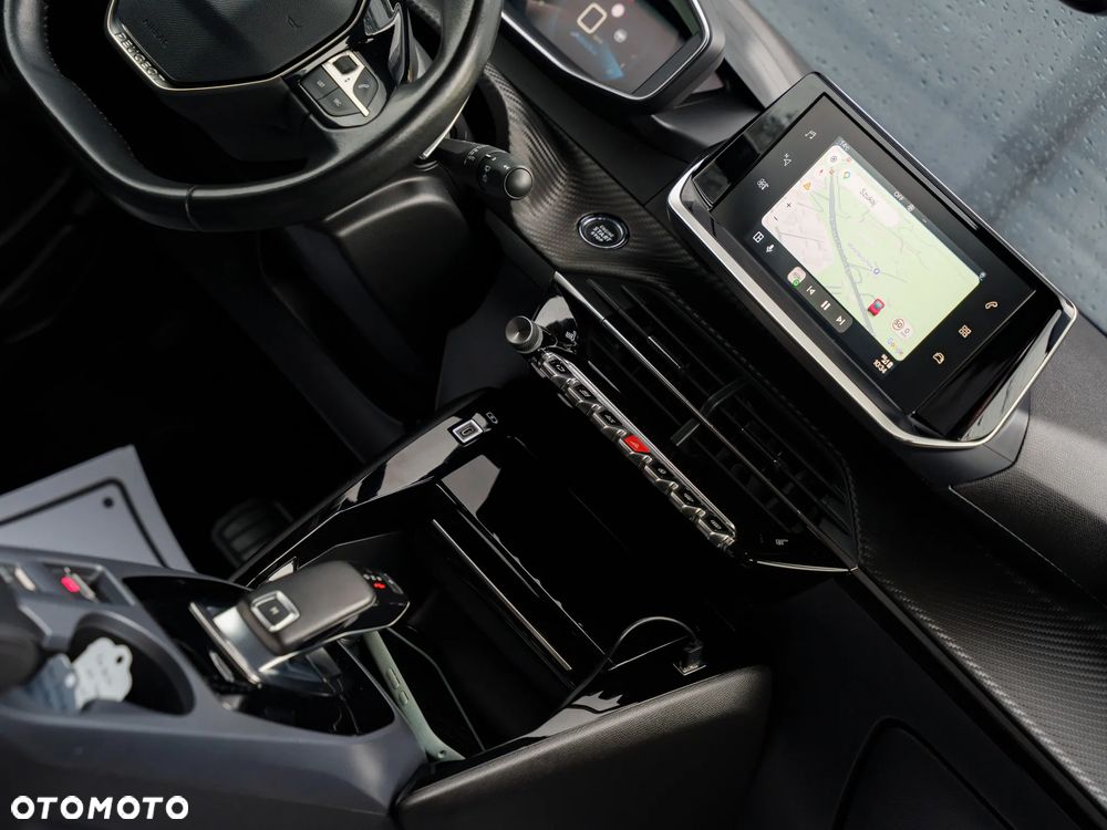 Peugeot 2008 1.5 BlueHDi Allure Pack S&S EAT8 - 19