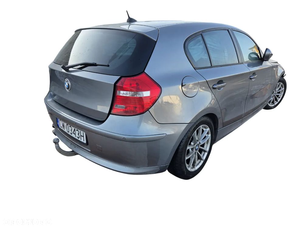 BMW Seria 1 E87 2009 Silnik 2.0D (N47D20C) 143 KM (105 kW) A52/7 Na części silnik, klapa, drzwi, lampa - 1