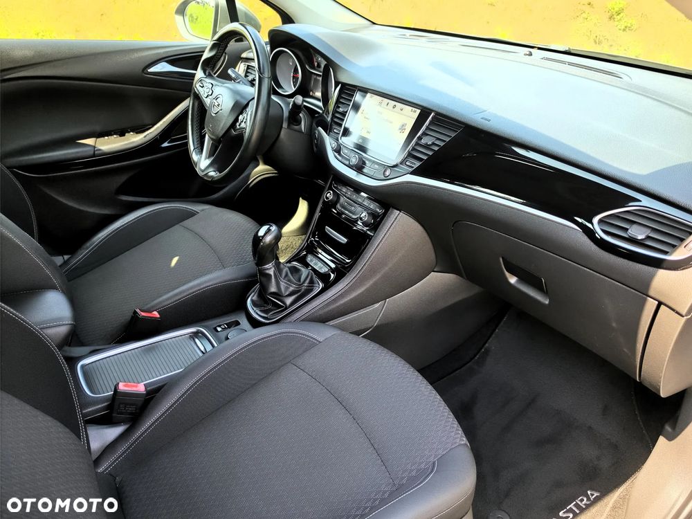 Opel Astra 1.4 Turbo Innovation - 32