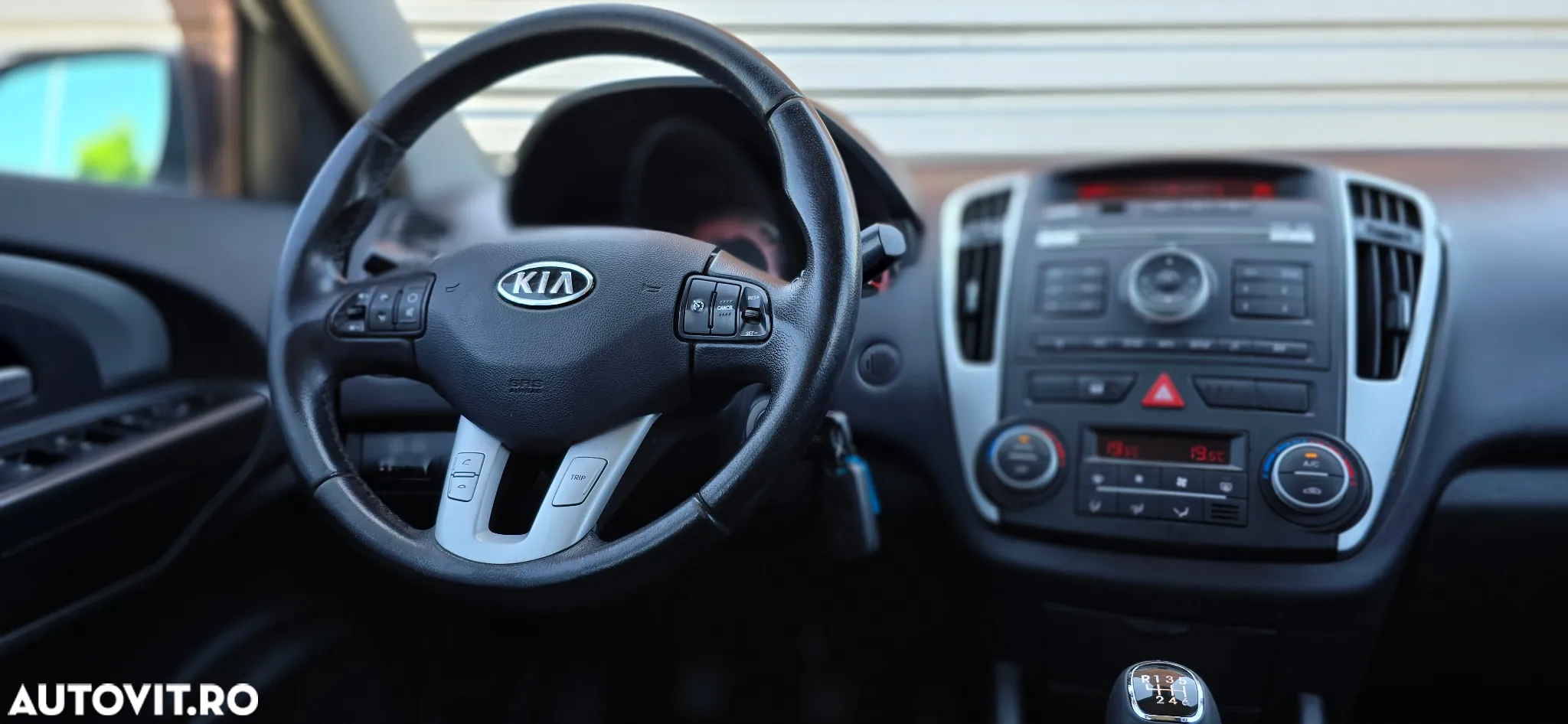 Kia Ceed 1.6 CRDi LX - 10