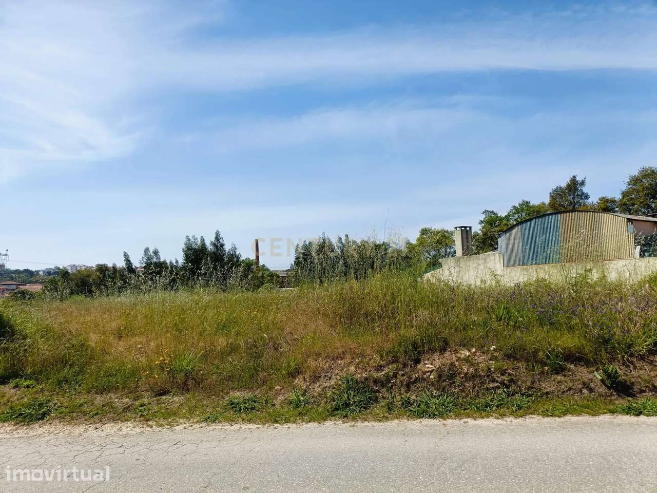 Terreno à Venda em Oliveira do Bairro, Aveiro - 1180m² - Grande imagem: 2/15