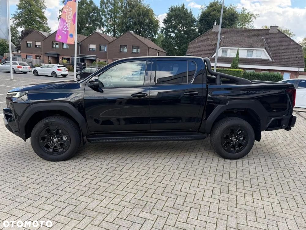 Toyota Hilux - 4