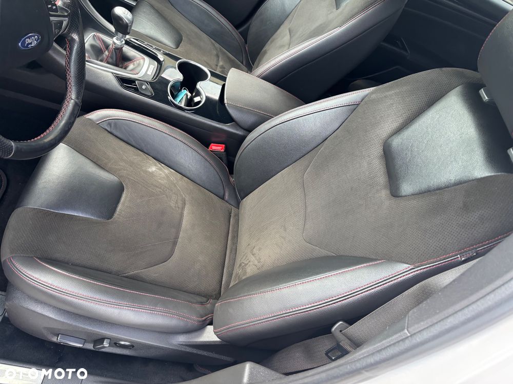 Ford Mondeo 2.0 EcoBlue ST-Line - 21