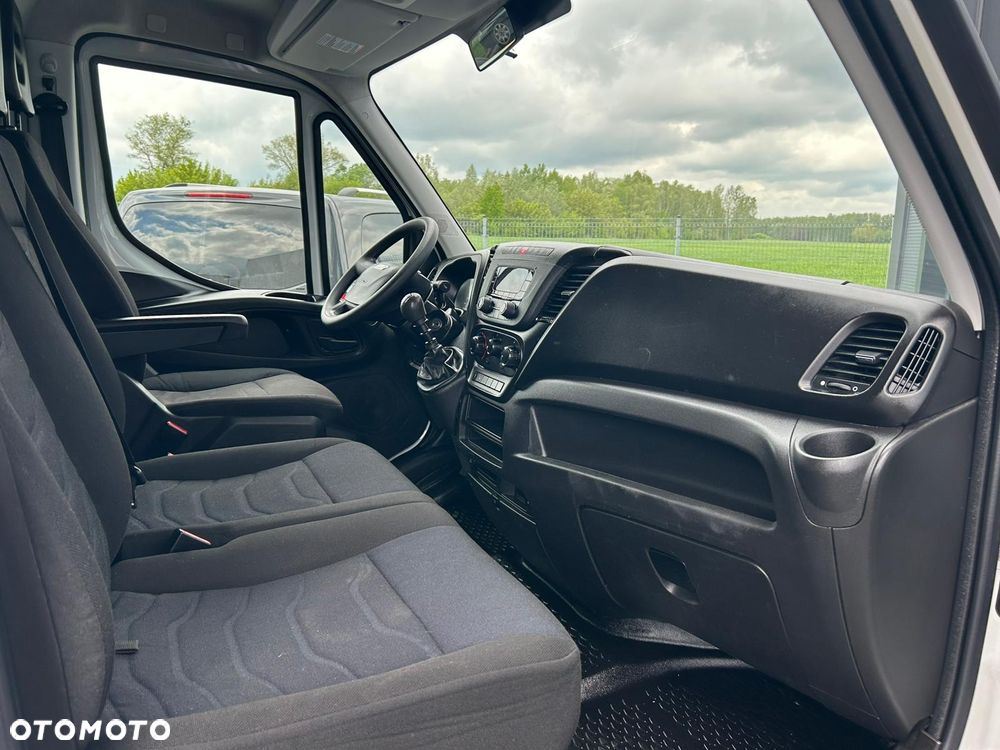 Iveco Daily 35C14 Kontener 8 palet + winda 800kg + drzwi boczne **KLIMA**Serwis**Sprowadzony**2019R** - 13