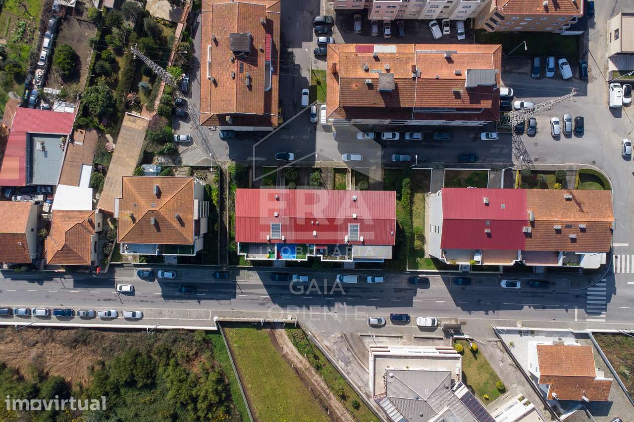 T2 com terraço e garagem em Vilar de Andorinho - Grande imagem: 4/27