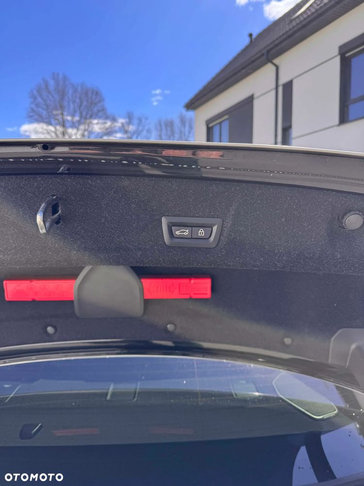 BMW Seria 3 M340i xDrive sport - 10