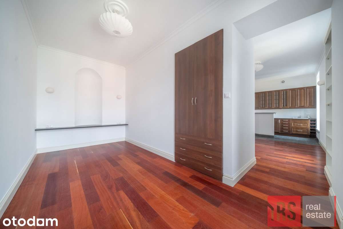Studio-39 m2, Zrewitalizowana kamienica, Wilcza 72