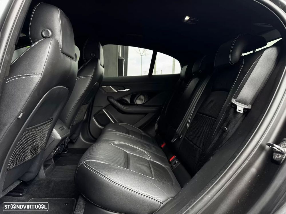 Jaguar I-Pace EV400 AWD HSE - 31