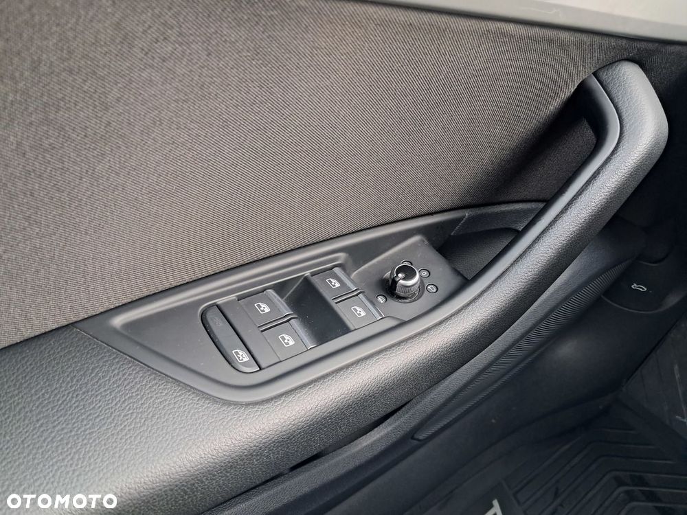 Audi A4 Limousine - 17