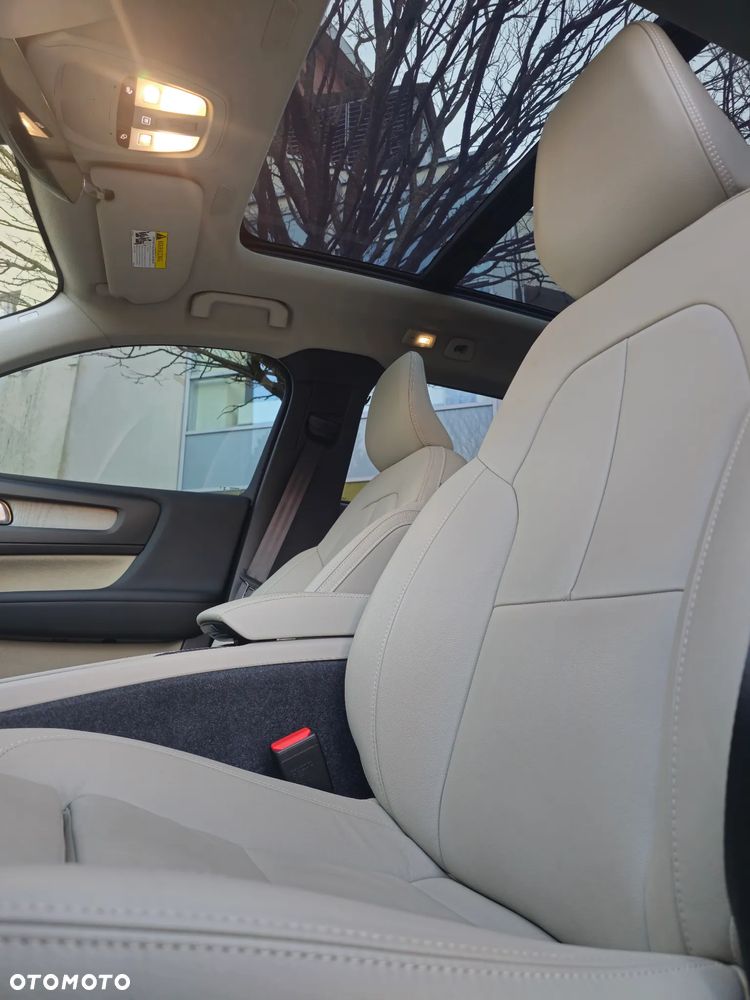 Volvo XC 40 B5 B AWD Ultimate Bright - 8