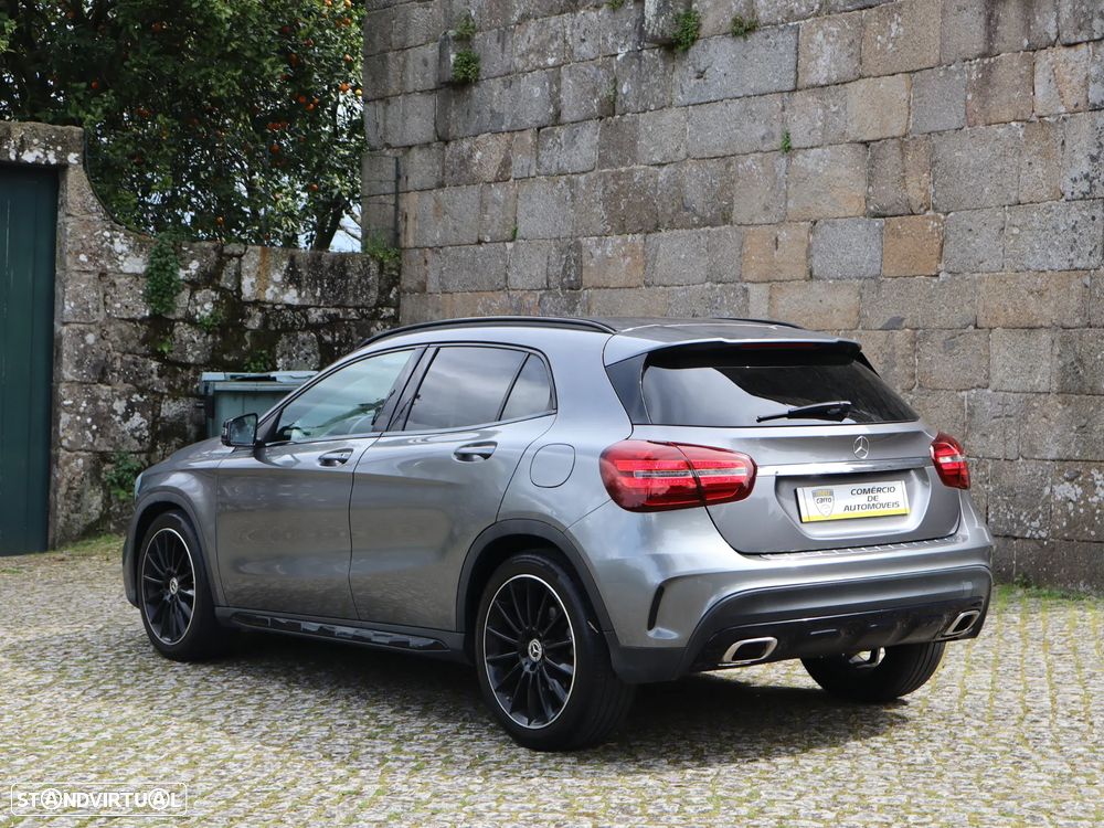 Mercedes-Benz GLA 180 d AMG Line - 2