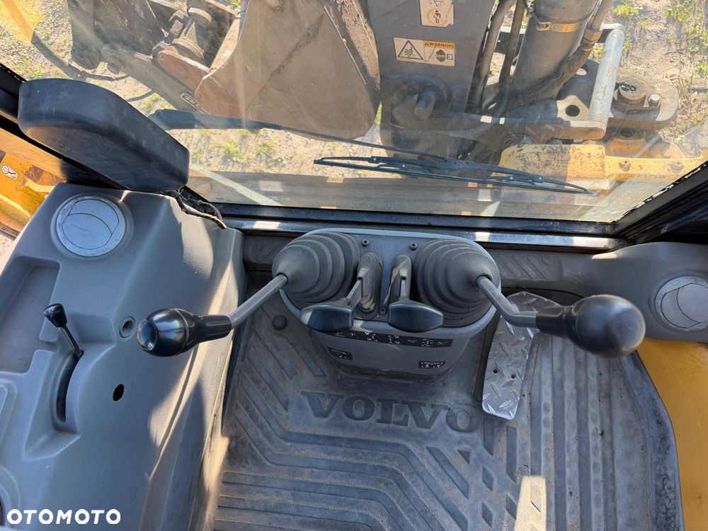 Volvo BL71 - 6