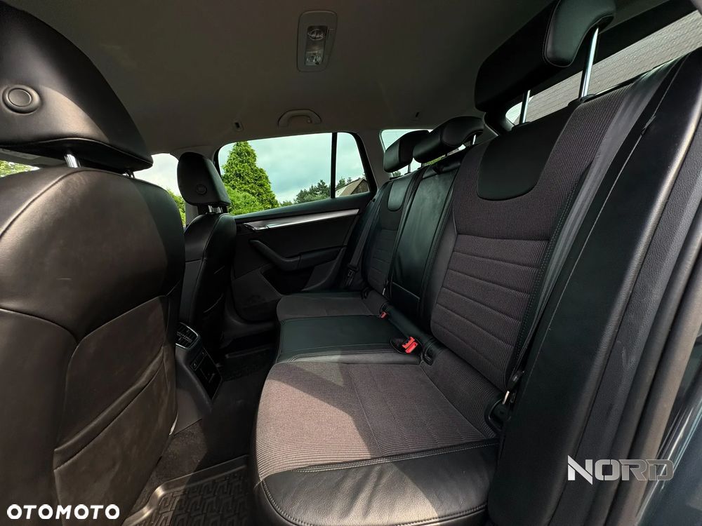 Skoda Octavia 1.6 TDI (Green tec) DSG Style - 22