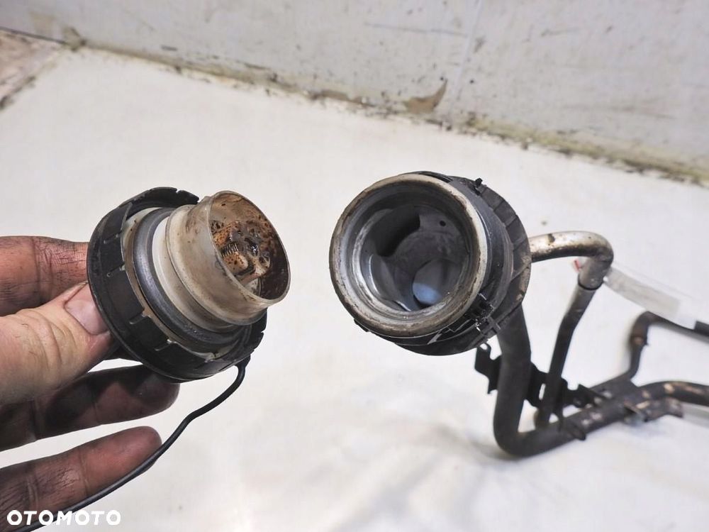 RURA WLEW PALIWA KOREK SUBARU LEGACY V 2.0 D - 6