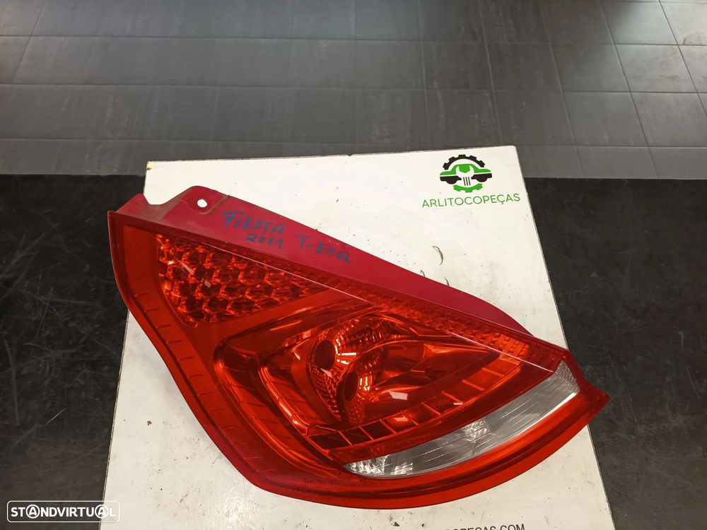 Farolim Stop Esq para FORD FIESTA VI Ref: 8A6113405A - 4