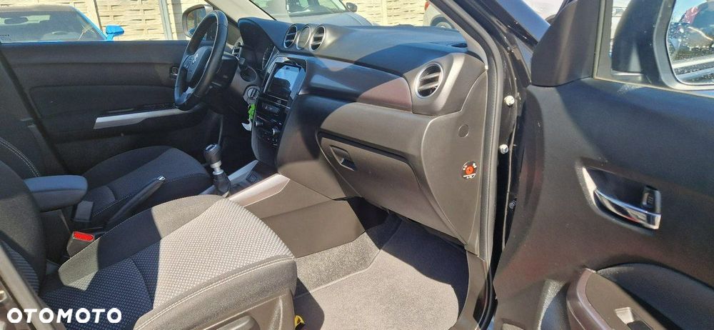 Suzuki Vitara - 36