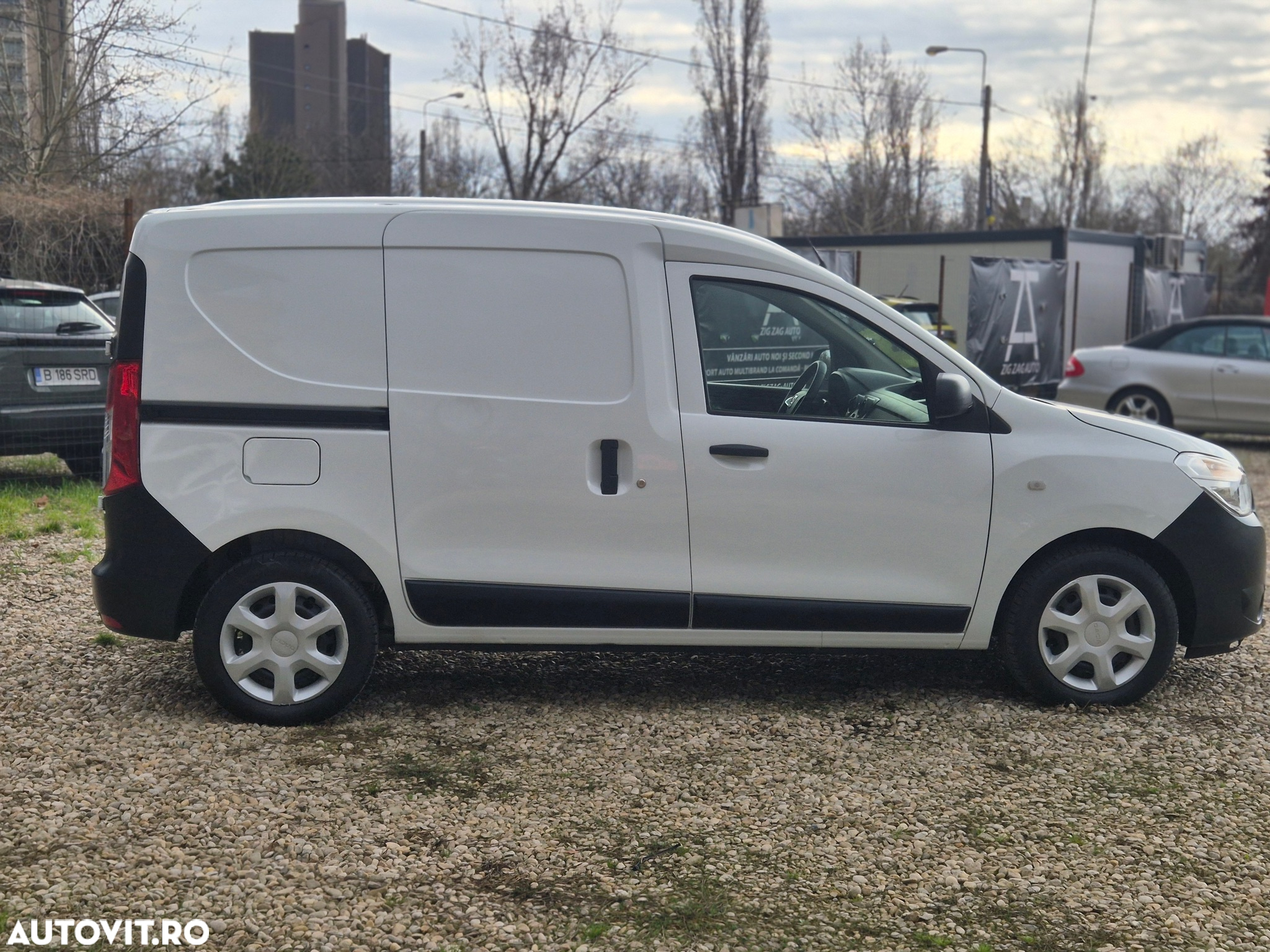 Dacia Dokker - 7