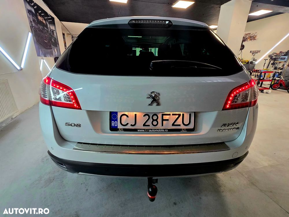 Peugeot 508 RXH Hybrid4 - 29