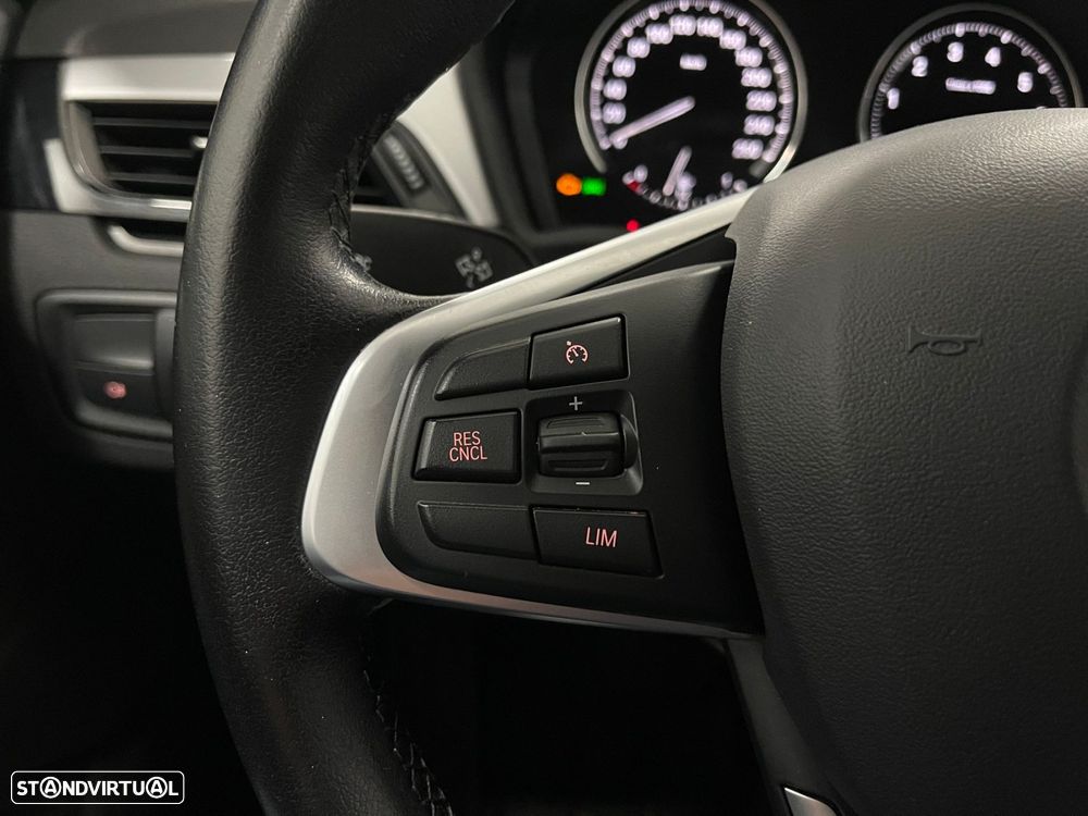 BMW X1 25 e xDrive - 32