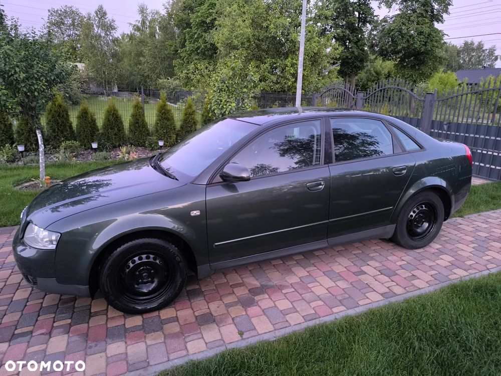 Audi A4 Limousine - 5