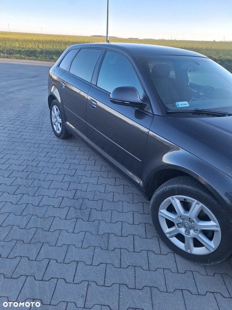 Audi A3 Sportback 1.4 TFSI Attraction - 3