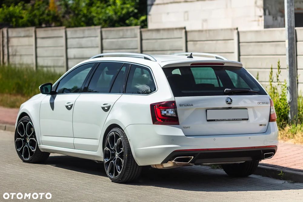 Skoda Octavia 2.0 TDI 4x4 DSG RS - 16