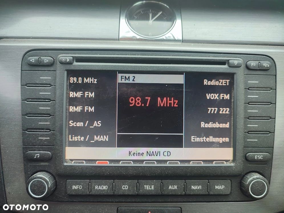 RADIO VOLKSWAGEN PASSAT B7 (2010-2014) 1.6 TDI 105KM 1P0035192 - 1