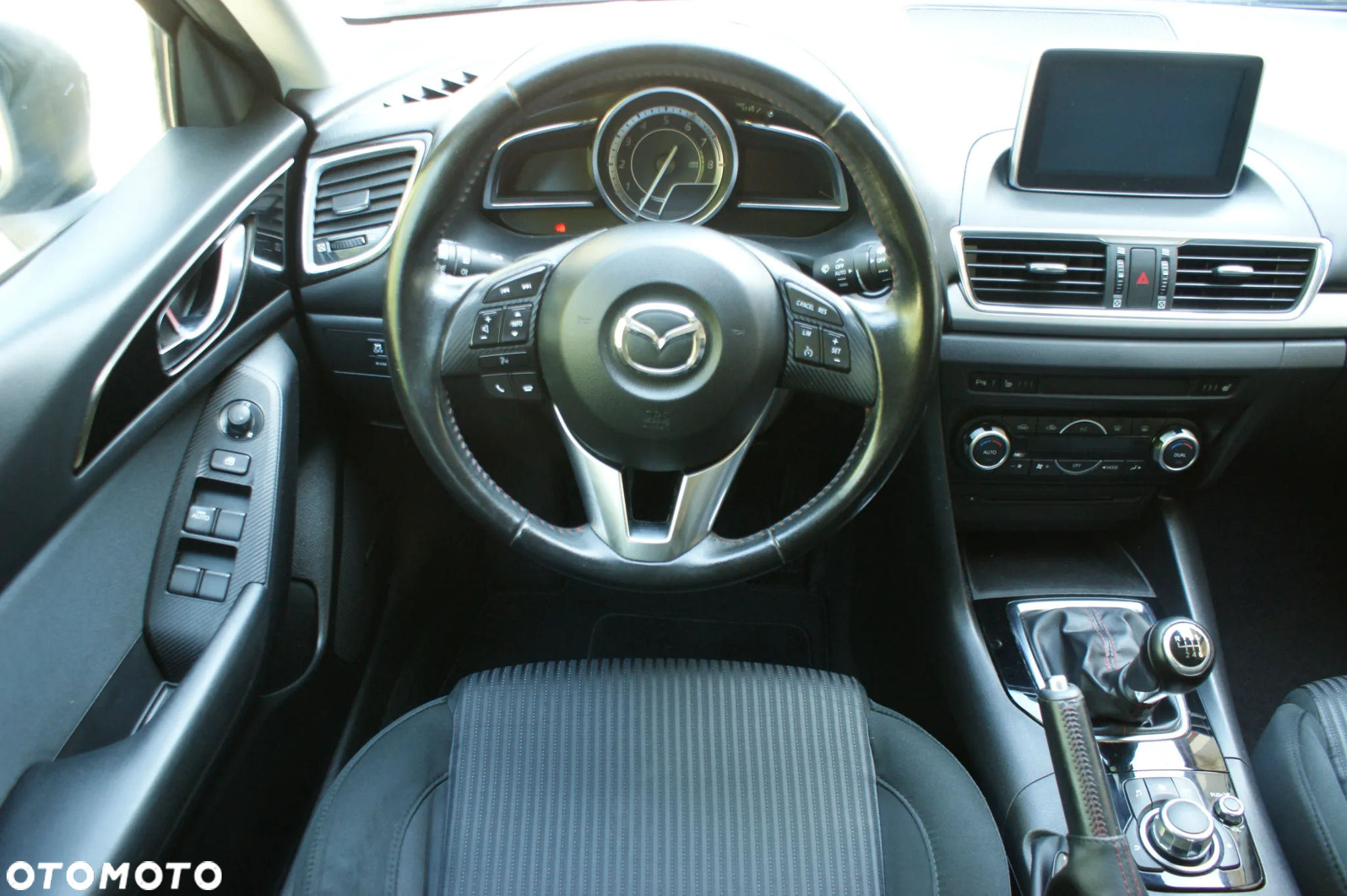 Mazda 3 - 5