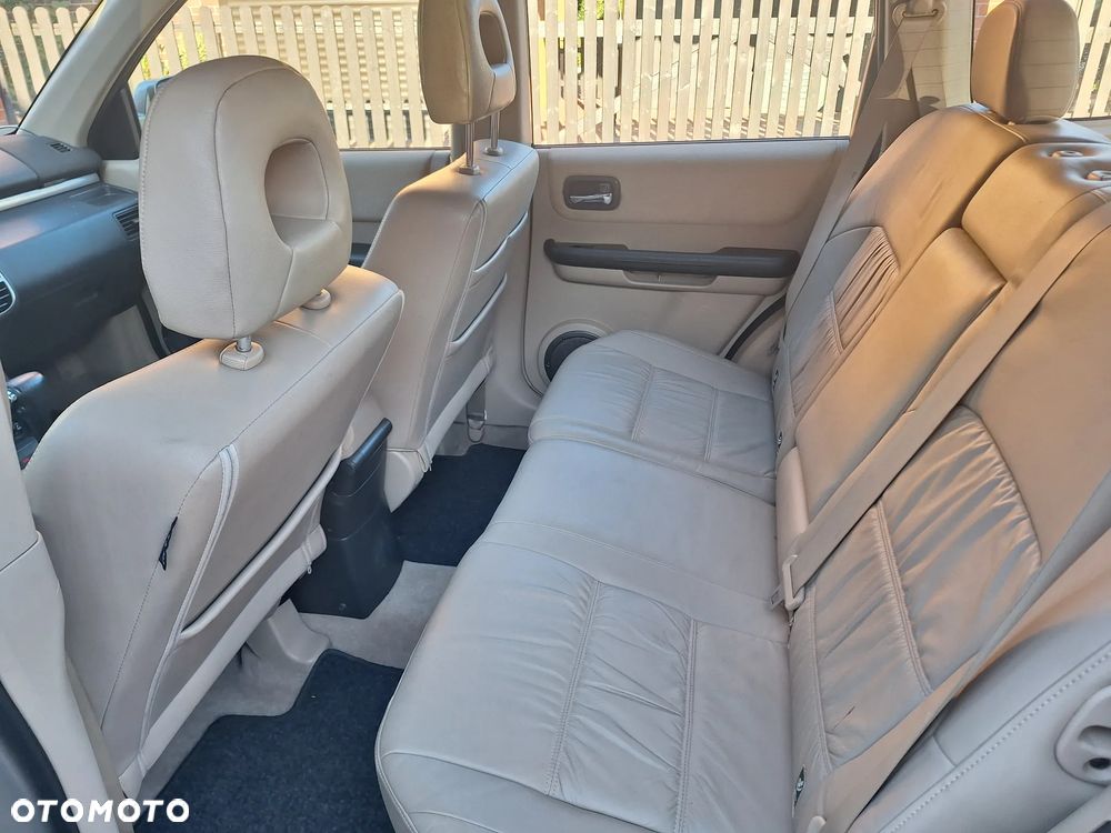 Nissan X-Trail - 8