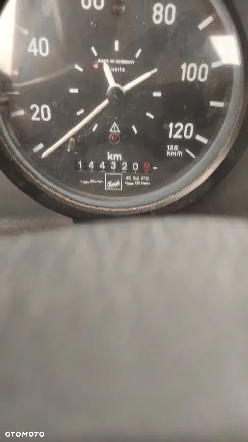 Mercedes-Benz 410 D - 10