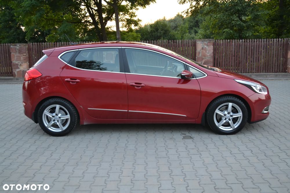 Kia Ceed 1.6 GDI Platinum Edition - 17