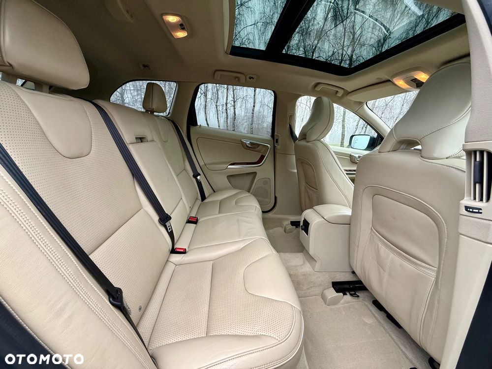 Volvo XC 60 D4 Geartronic Inscription - 19
