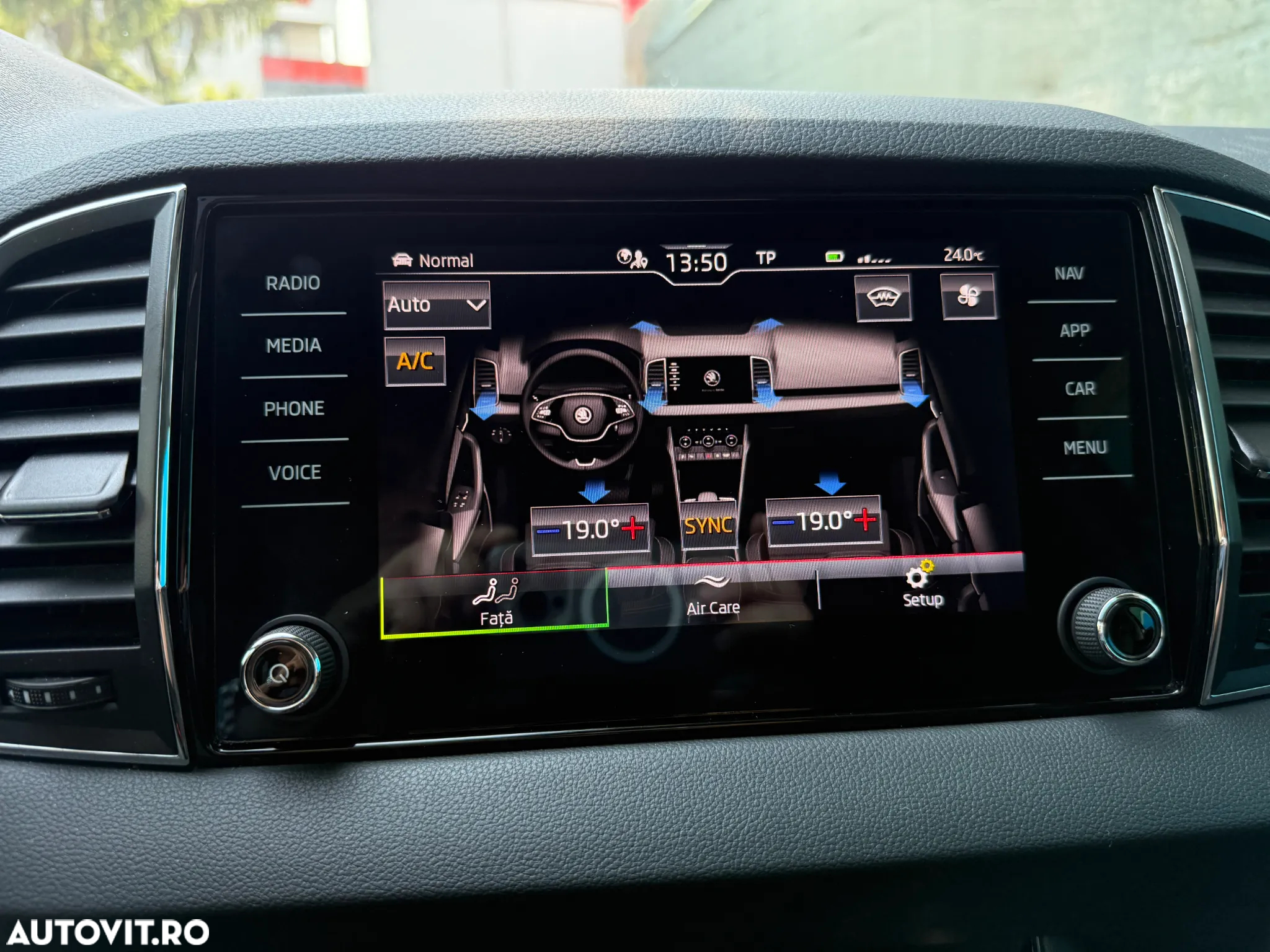 Skoda Karoq 2.0 TDI DSG Ambition - 28