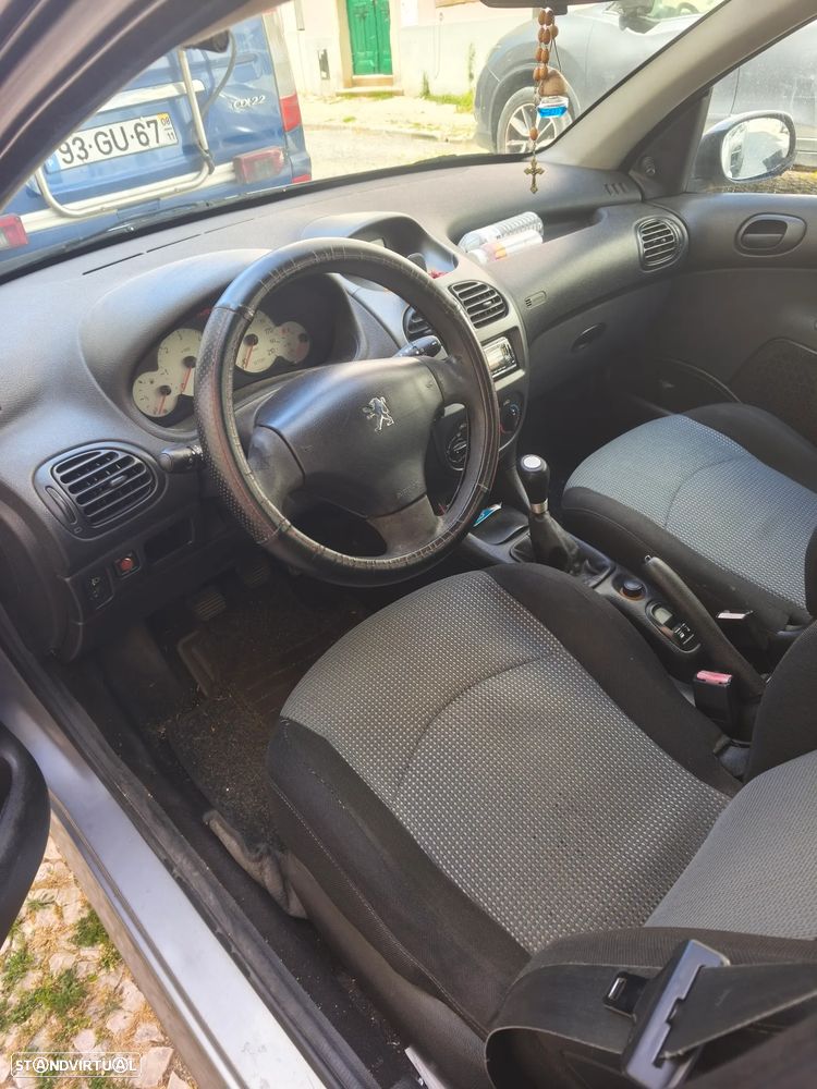 Peugeot 206 SW - 7