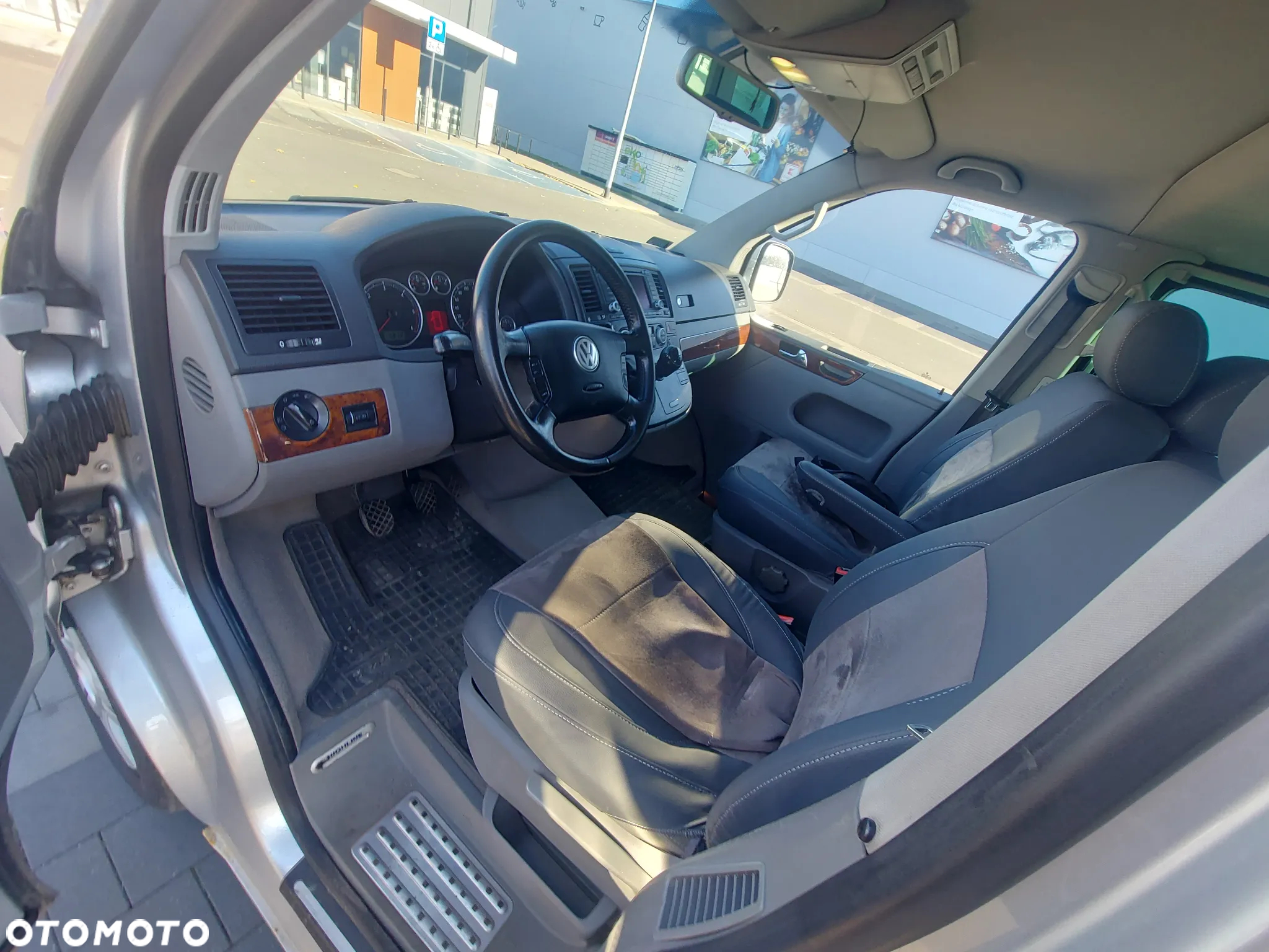 Volkswagen Multivan TDI L1 Highline - 16