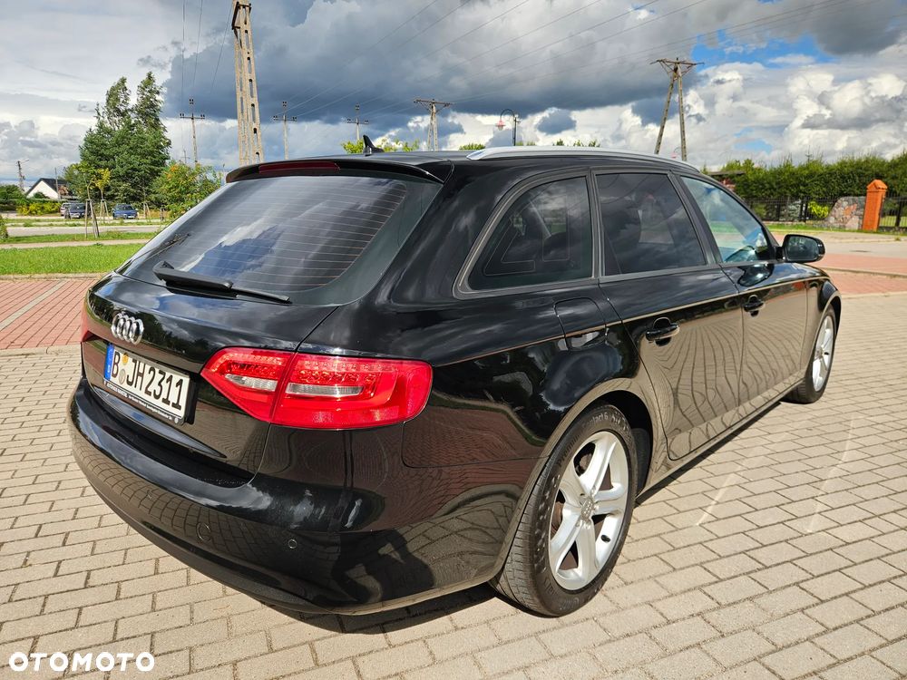 Audi A4 Avant 2.0 TDI DPF multitronic S line Sportpaket - 6