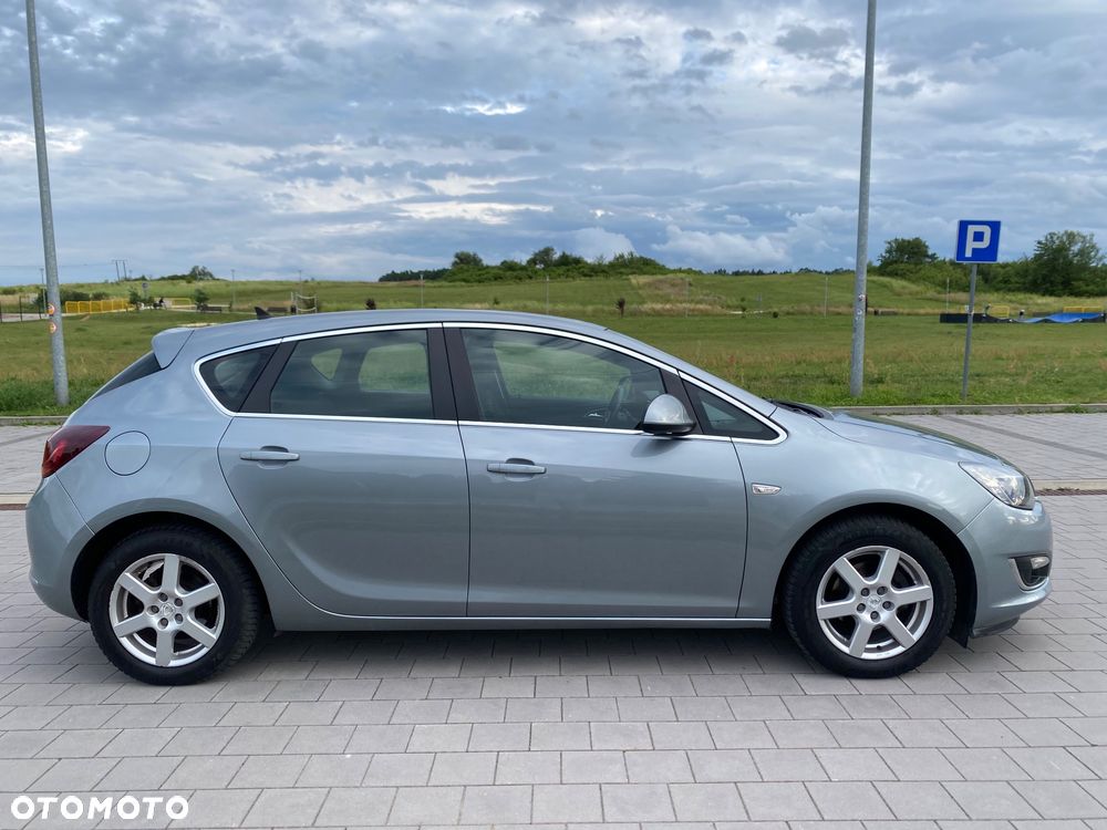 Opel Astra 1.4 Turbo Edition Sport - 4