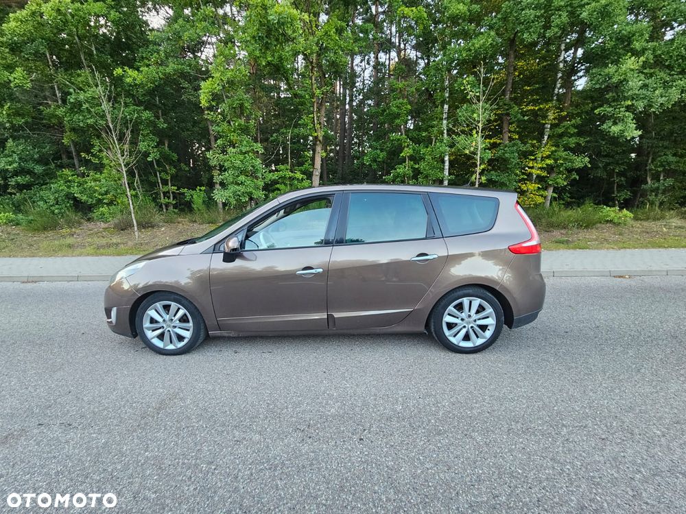 Renault Grand Scenic - 9