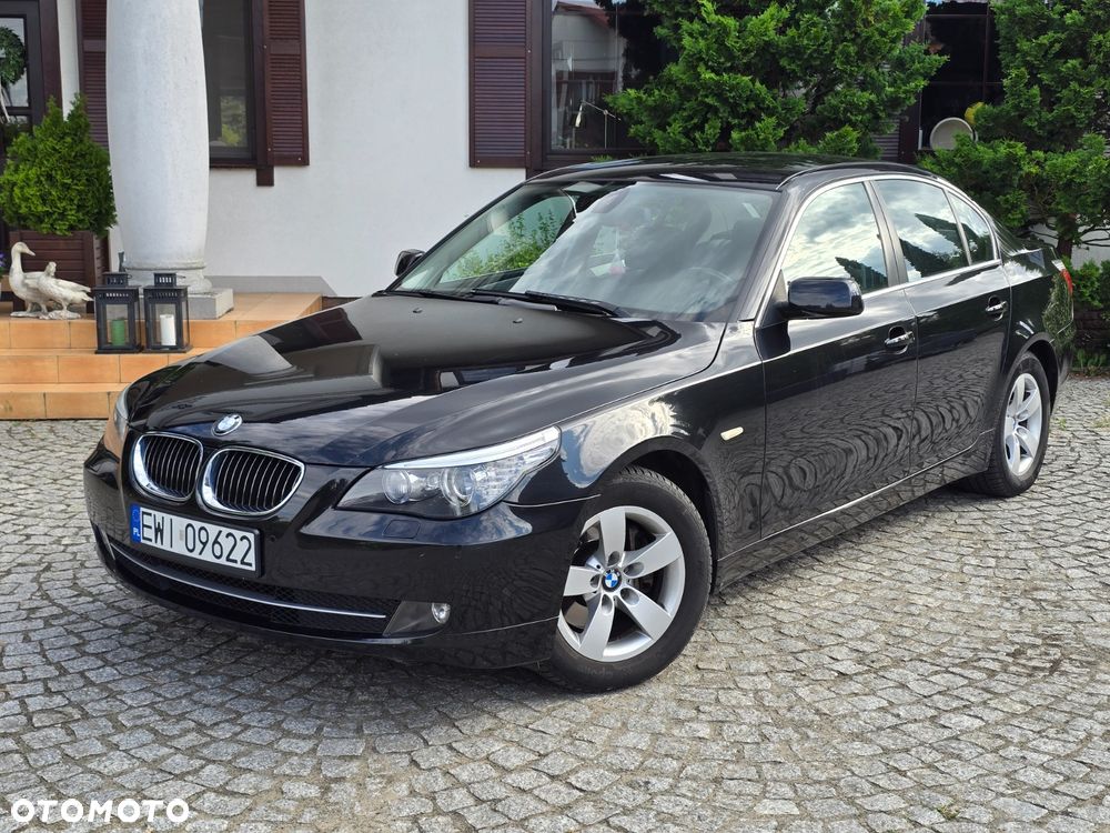 BMW Seria 5 523i - 1